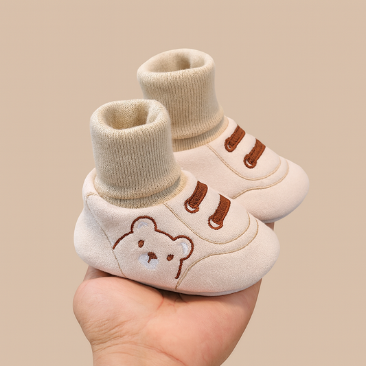 Nuritalia™ – Scarpine Antiscivolo con Calza Alta, Collezione Orsetto